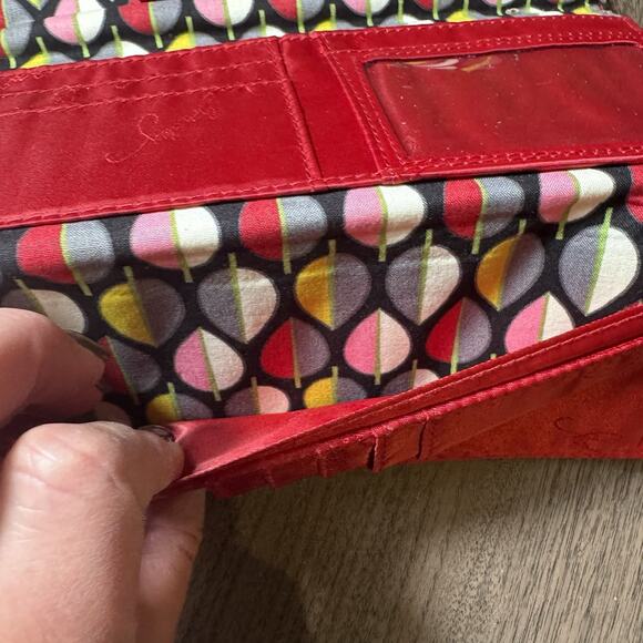 Vera Bradley RFID Georgia Wallet in Cardinal Red - Picture 5 of 7